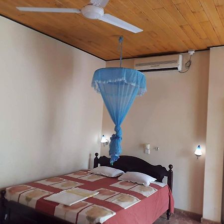 Guesthouse Sunshine Алутгама Экстерьер фото